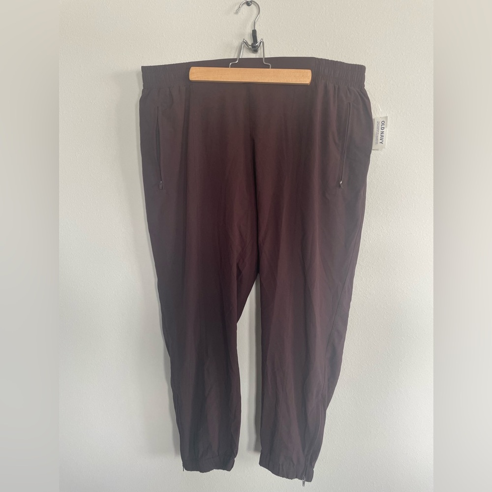NWT Old Navy Maroon Elastic Waist Jogger Pants Active StretchTech quick-dry pant